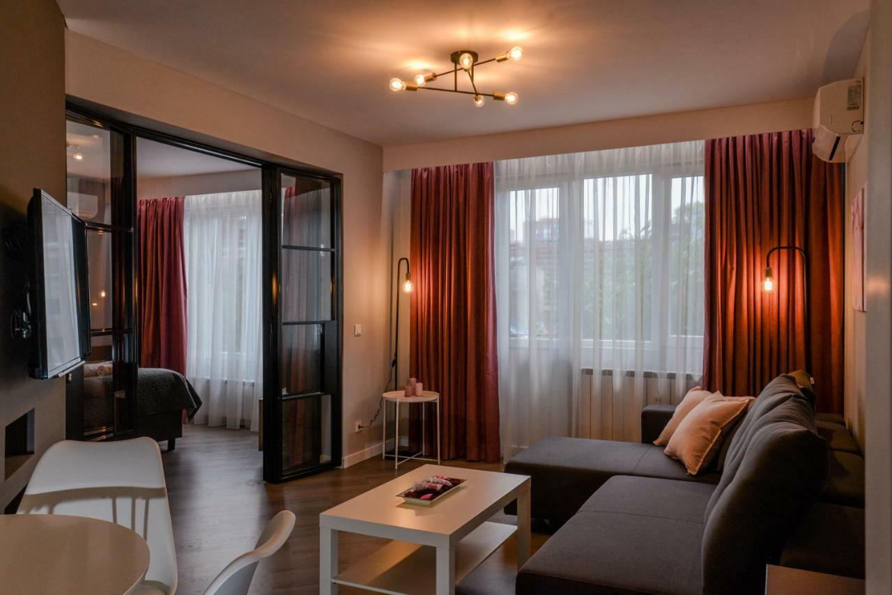 Rose One Bedroom Designer Apartment In City Centre By Flat Mаnager Sófia Exterior foto